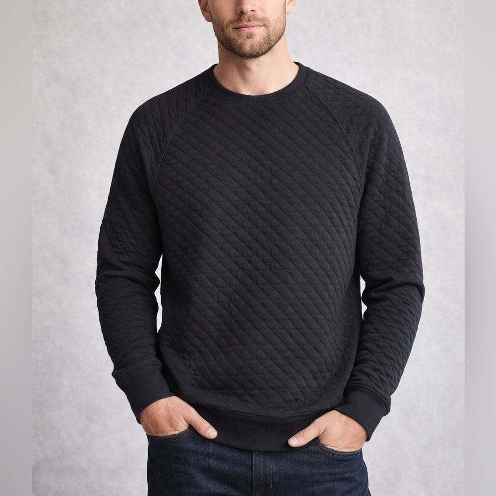 Cloudveil Quilted Black Sweatshirt Crewneck Minimalist Cozy Pullover Size M